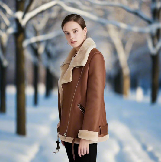 RideChic - Stilvolle Lederbikerjacke für Frauen | Stil und Schutz für jede Fahrt