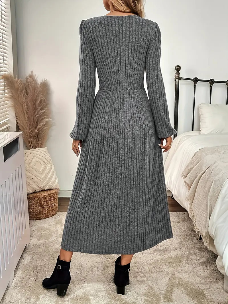 Freyja - Elegantes A-Linien Strickkleid für Frauen