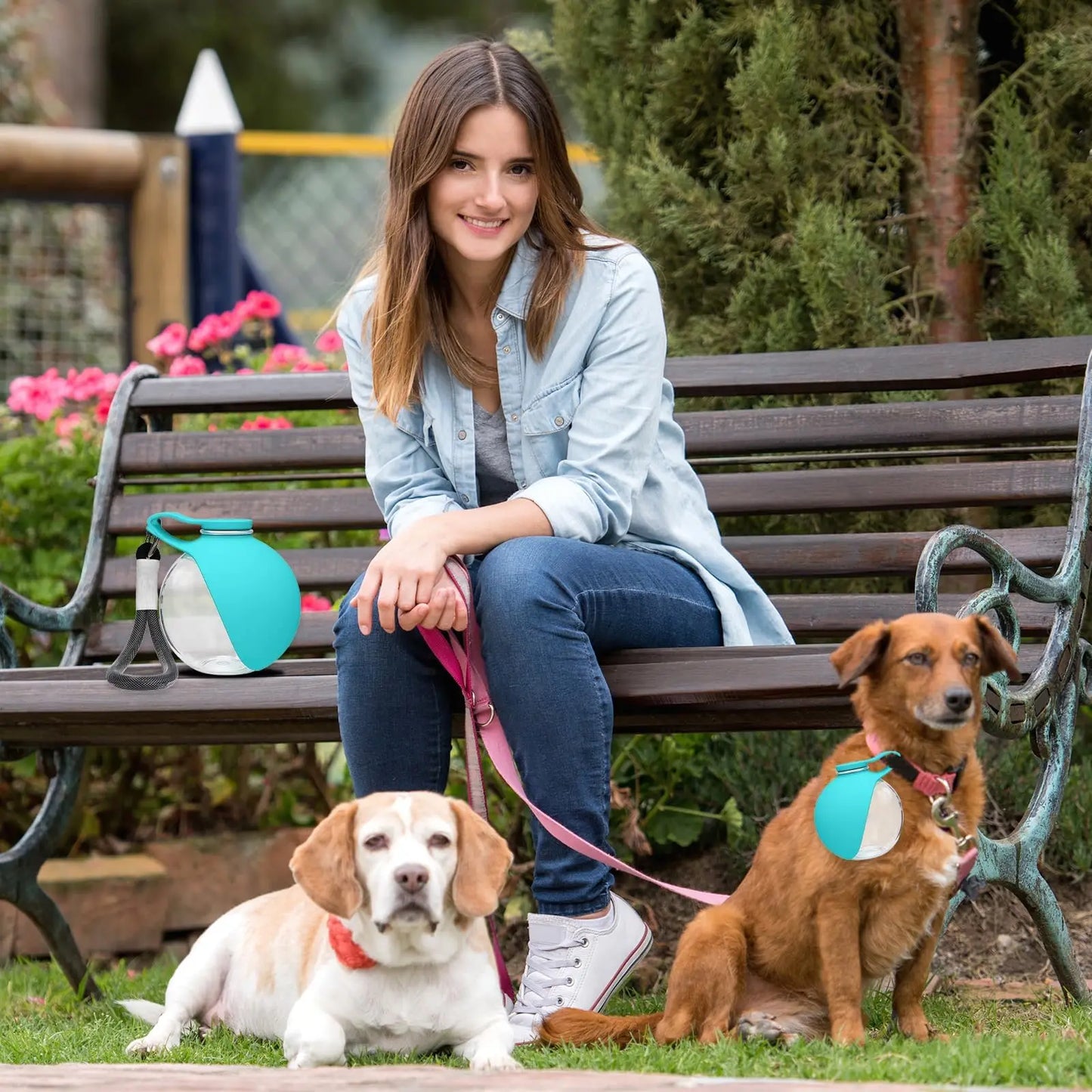 Kompakte, auslaufsichere 2-in-1-Wasserflasche für Hunde