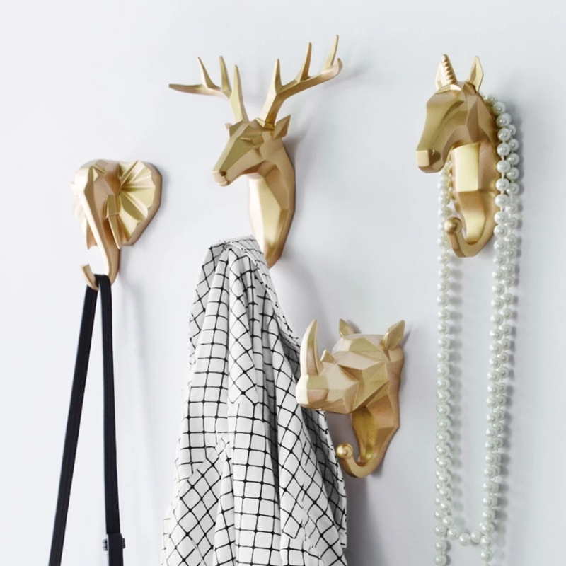 Lyria - Garderobe mit Hirschkopf