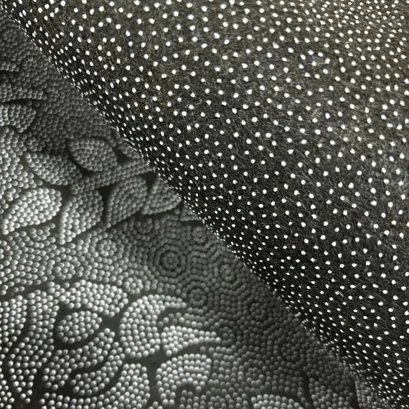 Weiche, waschbare Decke mit Koi-Karpfen in einem Lotus-Teich