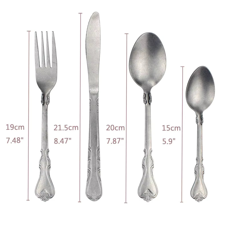 Handgefertigtes verziertes Besteckset im Antik-Stil (4-teilig)