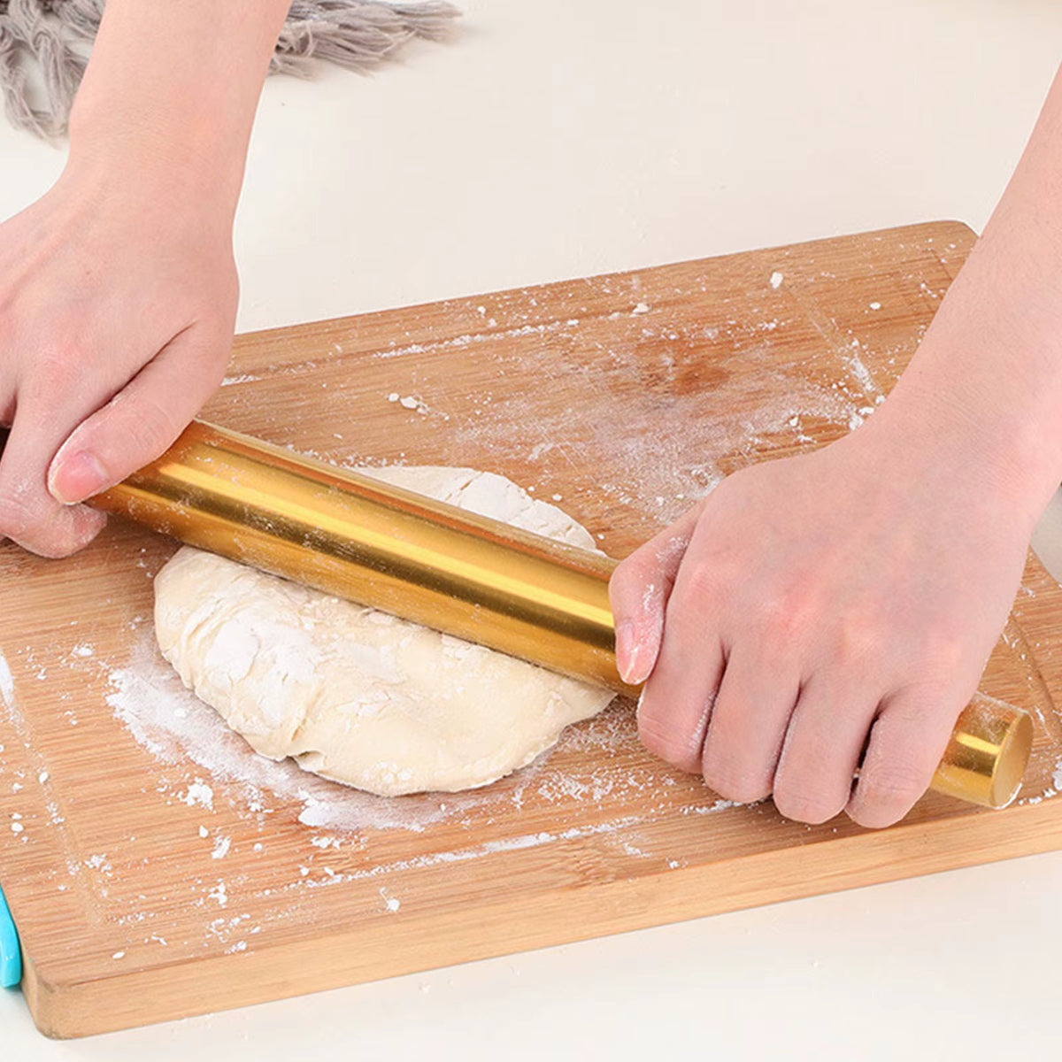 Gleichmäßig rollende Teigrolle aus Edelstahl (goldene Oberfläche)