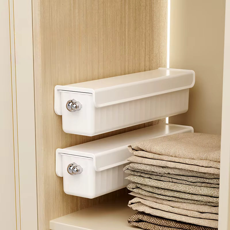 Platzsparender wandmontierter Organizer für Unterwäsche und Socken (3 Fächer)
