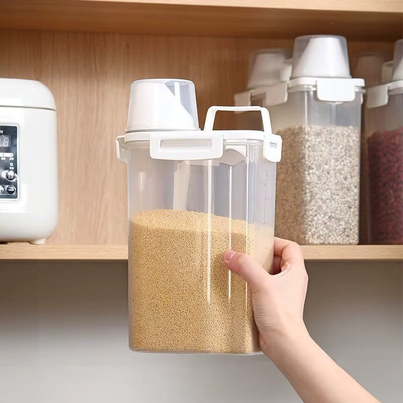 Luftdichter Vorratsbehälter mit integriertem Messbecher (2,5L)