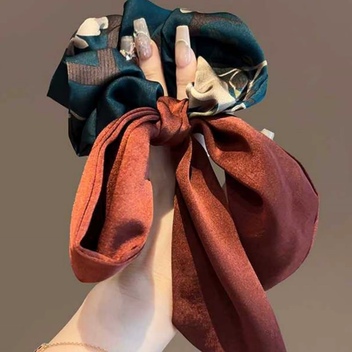 Retro bedrucktes elastisches Haargummi