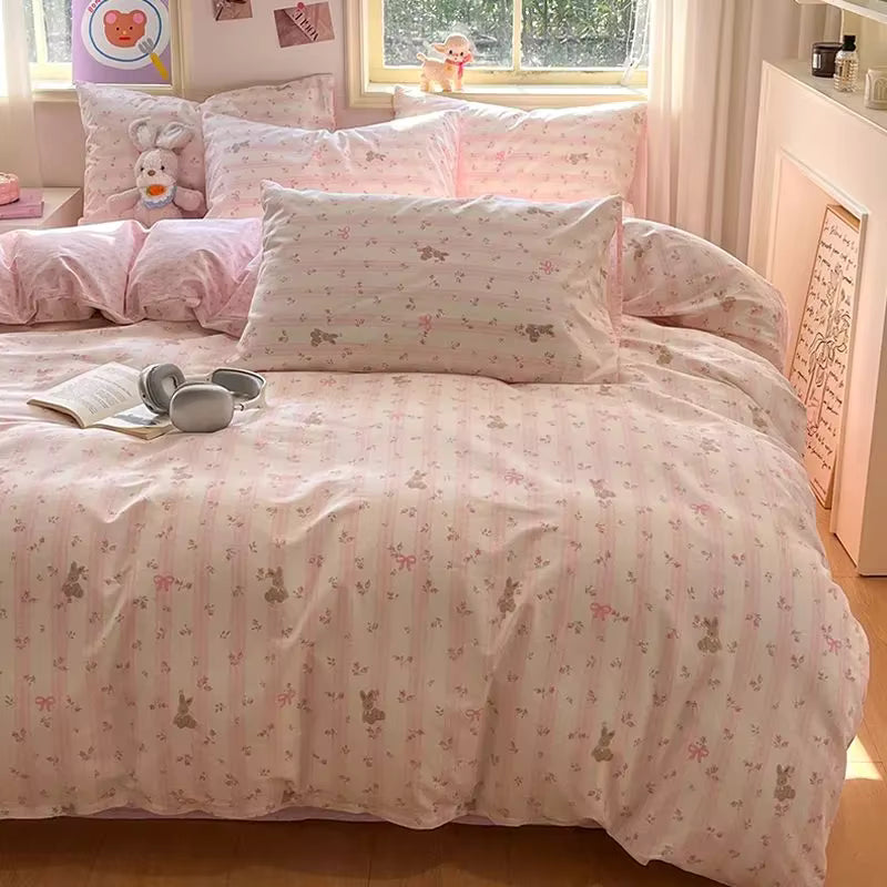 Weiches und bequemes Bettwäsche-Set mit rosa Bär