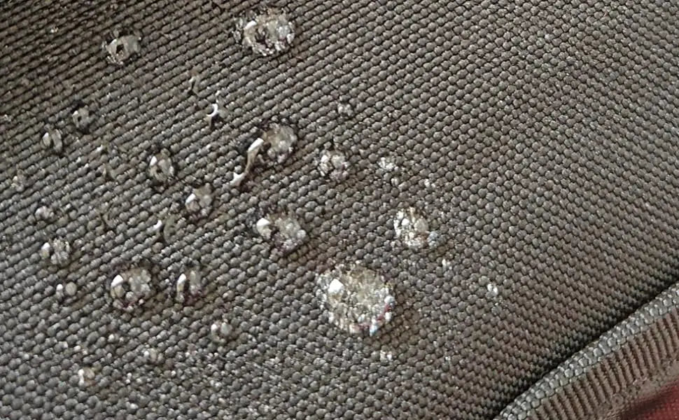 Wasserdichter taktischer MOLLE-Rucksack (laptopkompatibel)