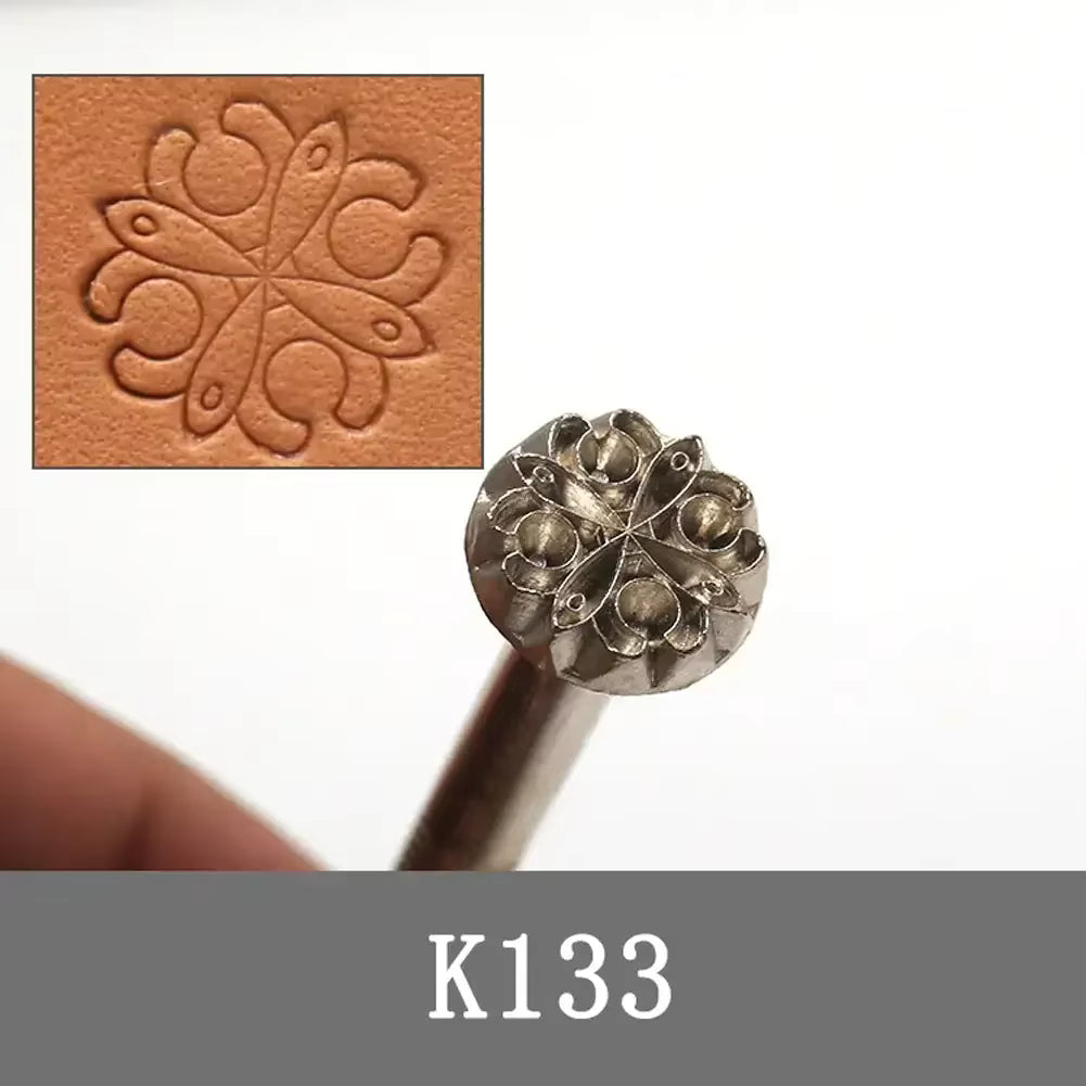 Sæt til prægning af læder med massivt stål og træhåndtag (flere designs)