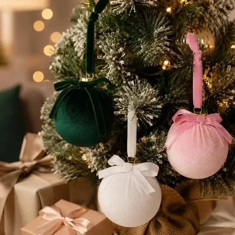 Fløjlsbeklædte julekugler af skum (sæt med 1, 3, 5 eller 10 stk.)