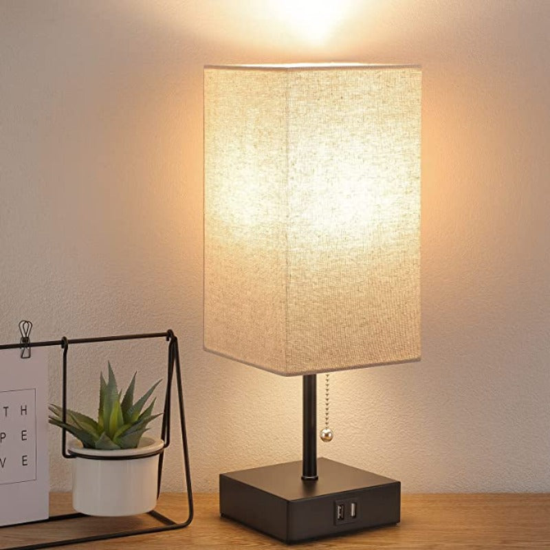 LuminoCharge - Moderne Tischlampe mit USB-Ladeports