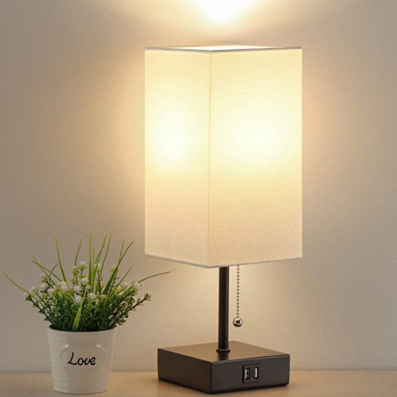 LuminoCharge - Moderne Tischlampe mit USB-Ladeports