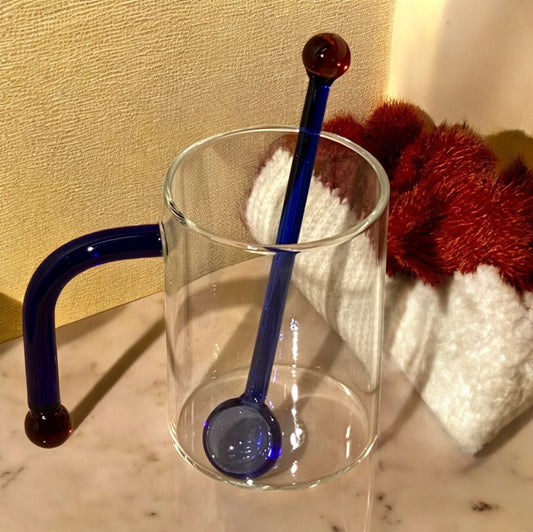 VitaGlow - Tee- und Kaffeetasse aus Borosilikatglas mit Henkel aus farbigem Glas