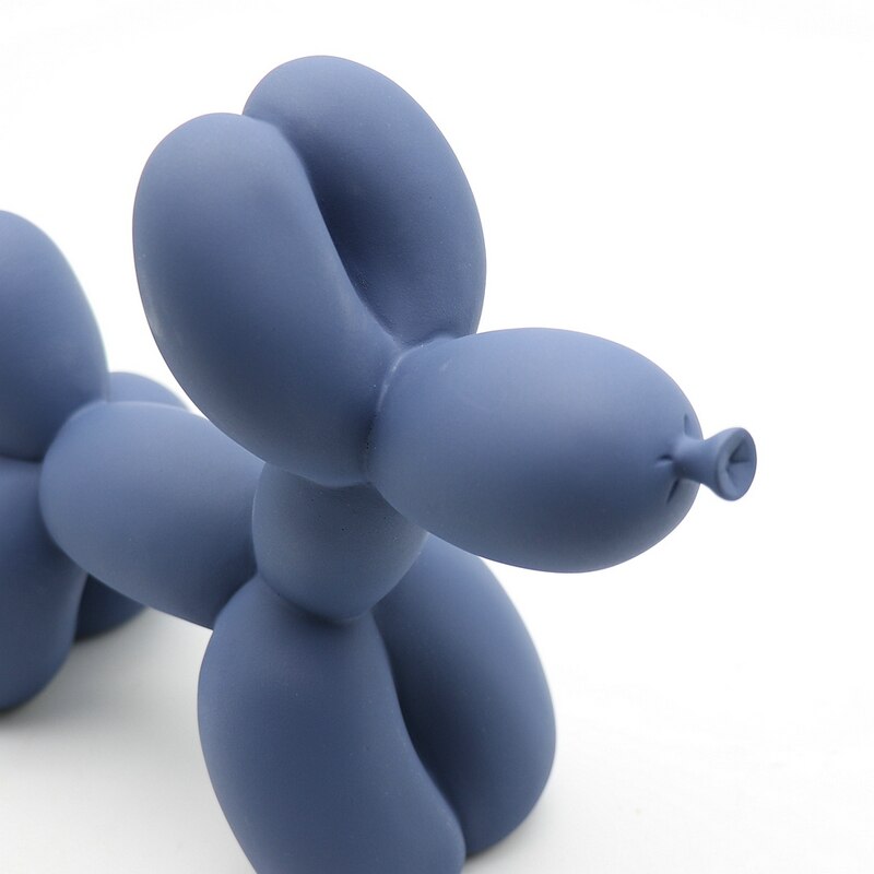 ColorPup - Skulptur eines Luftballonhundes in lebendigen Farben