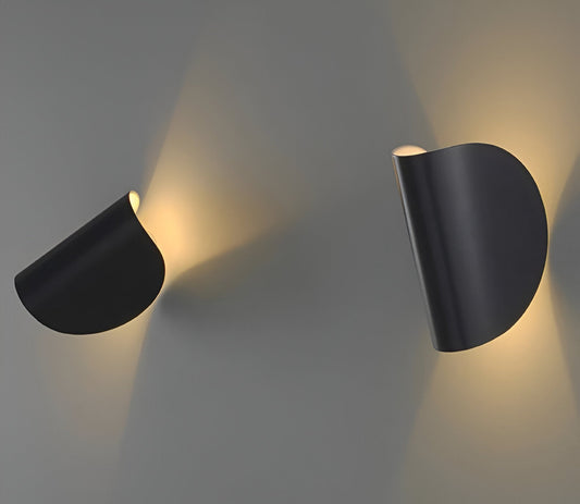 TwistLite - Drehbare Wandleuchte aus Metall