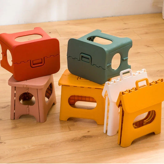 HappySeat - Tragbarer, zusammenklappbarer Hocker aus Kunststoff
