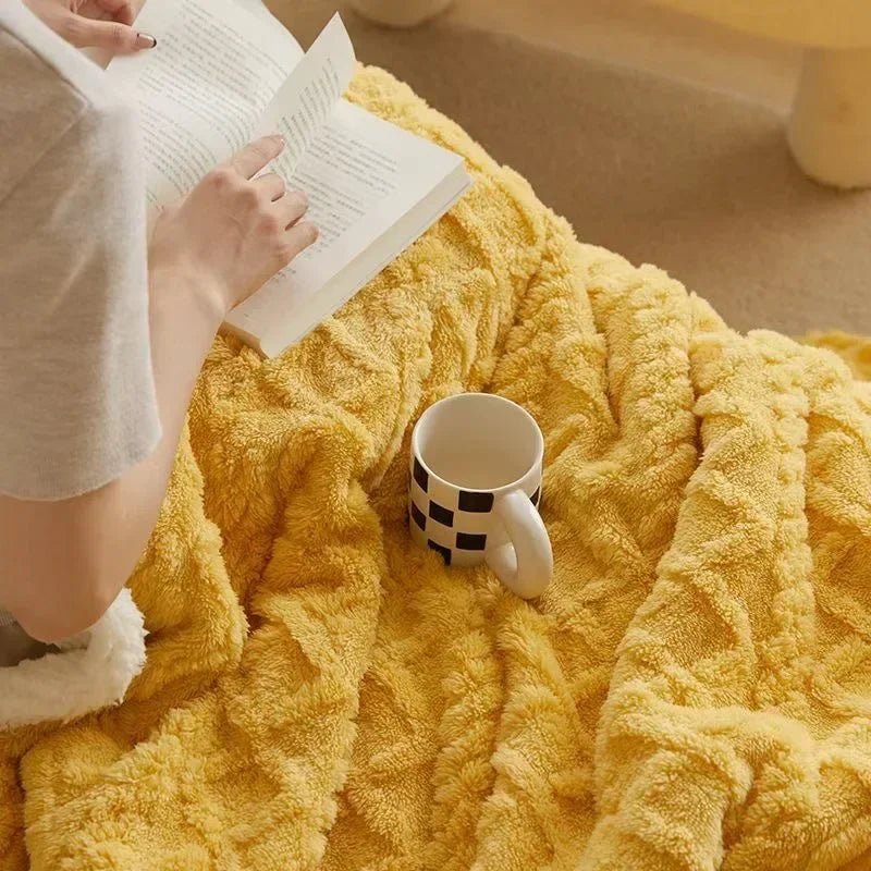 CozyLuxe - Dicke Winterdecke aus Schafwolle