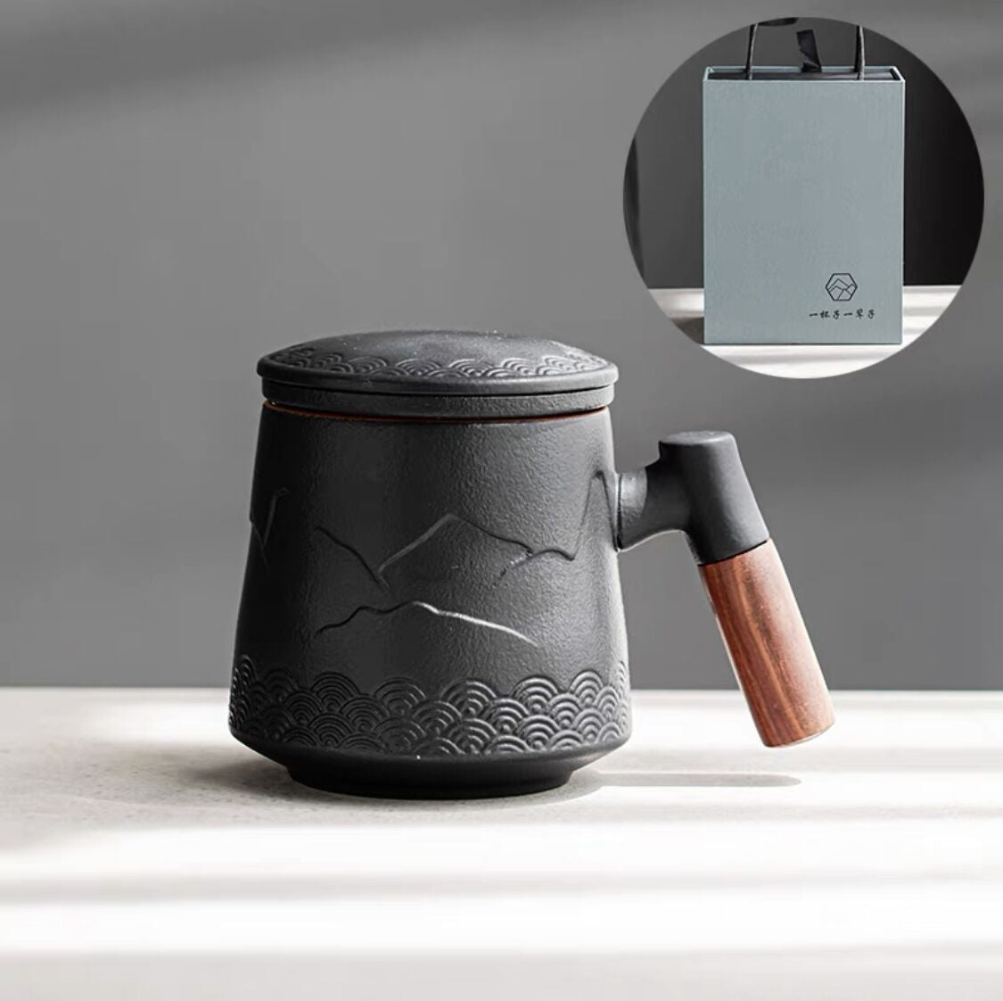 TeaEssence - Keramische Teetasse mit Teesieb und Deckel