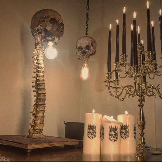 GoreGlow - Horror-Schädel mit Wirbelsäulenlampe