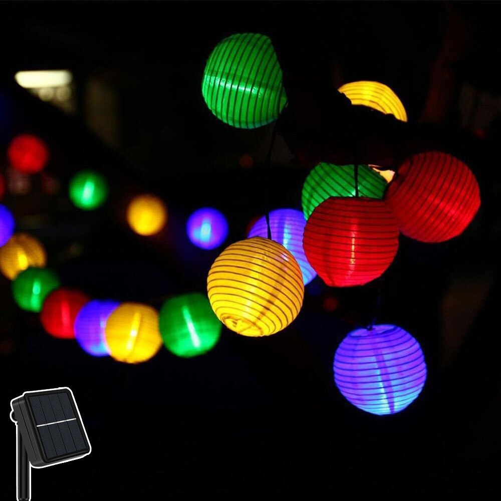 LumiShine - Verzaubernde Laterne mit Solarbeleuchtung