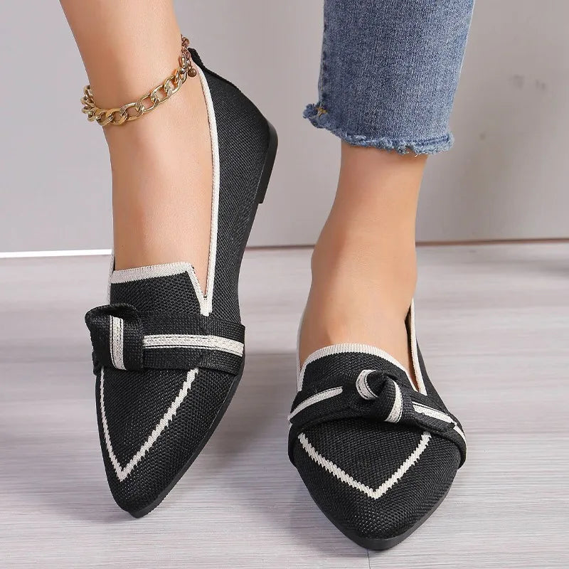 Harper - Slip-On mit Schmetterlingsknoten und verstellbarem Riemen