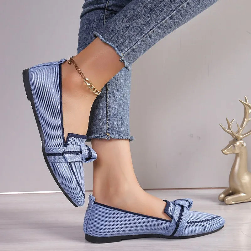 Harper - Slip-On mit Schmetterlingsknoten und verstellbarem Riemen