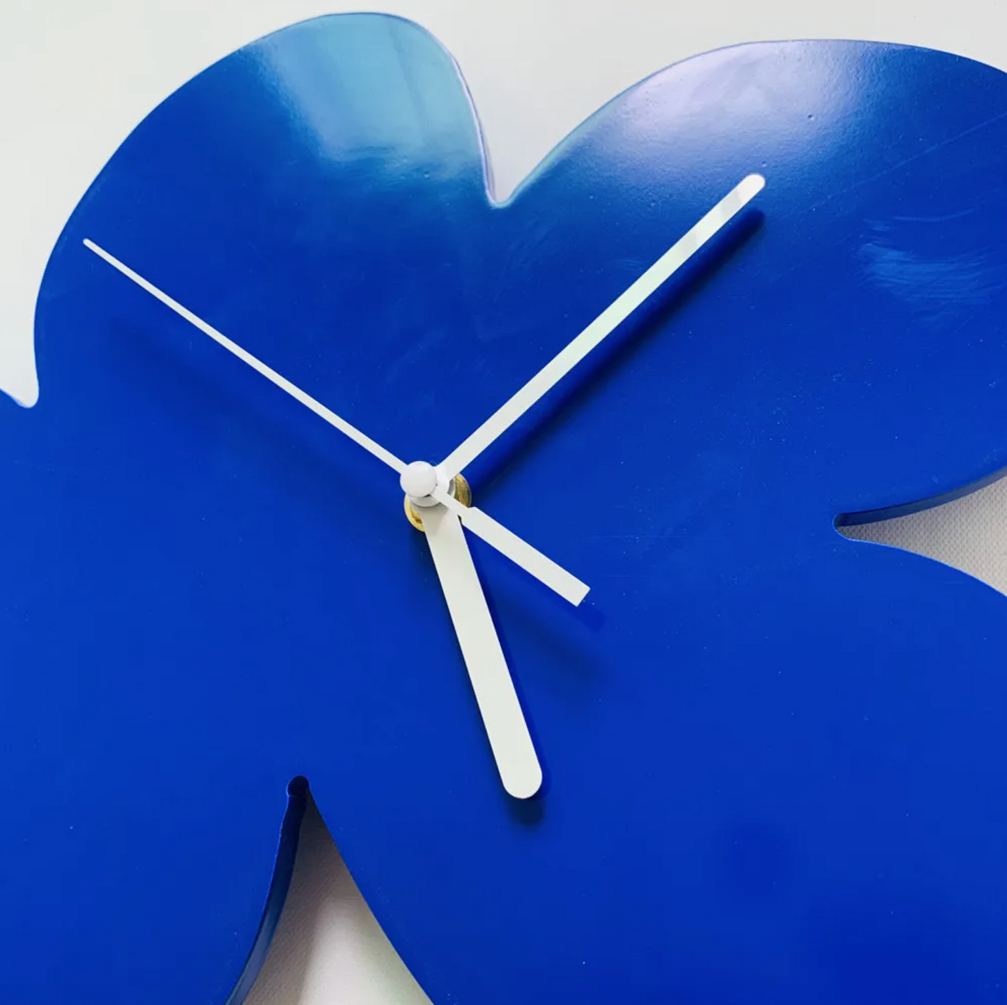 CobaltTick | Klassische blaue geometrische Wanduhr - Modernes dekoratives Design, minimalistische Wanddekoration