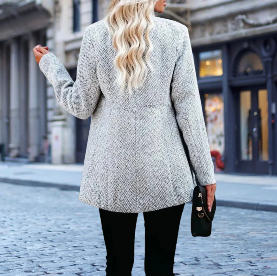 ChicEssentials - Stilvoller Blazer für Frauen | Vielseitiger Blazer für jeden Anlass