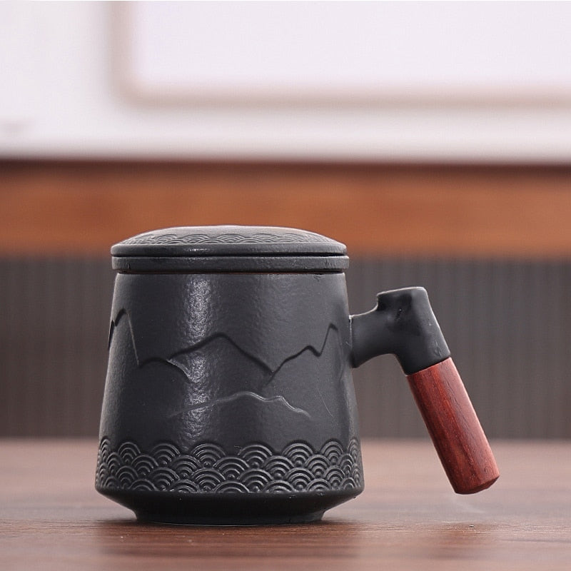 TeaEssence - Keramische Teetasse mit Teesieb und Deckel