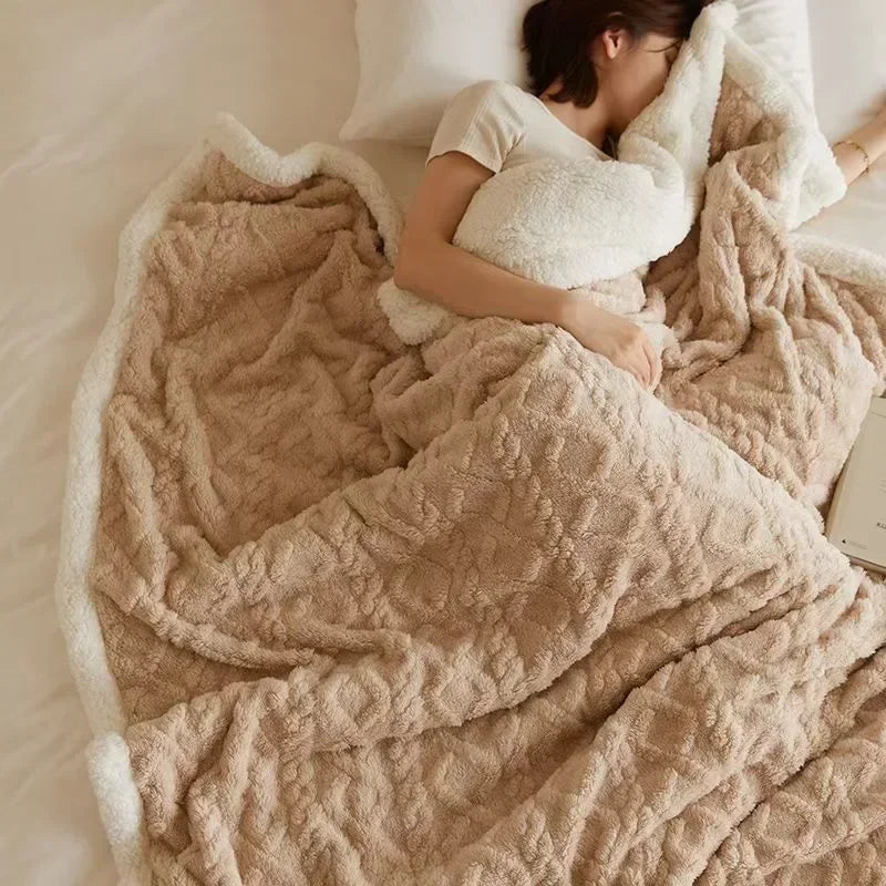 CozyLuxe - Dicke Winterdecke aus Schafwolle
