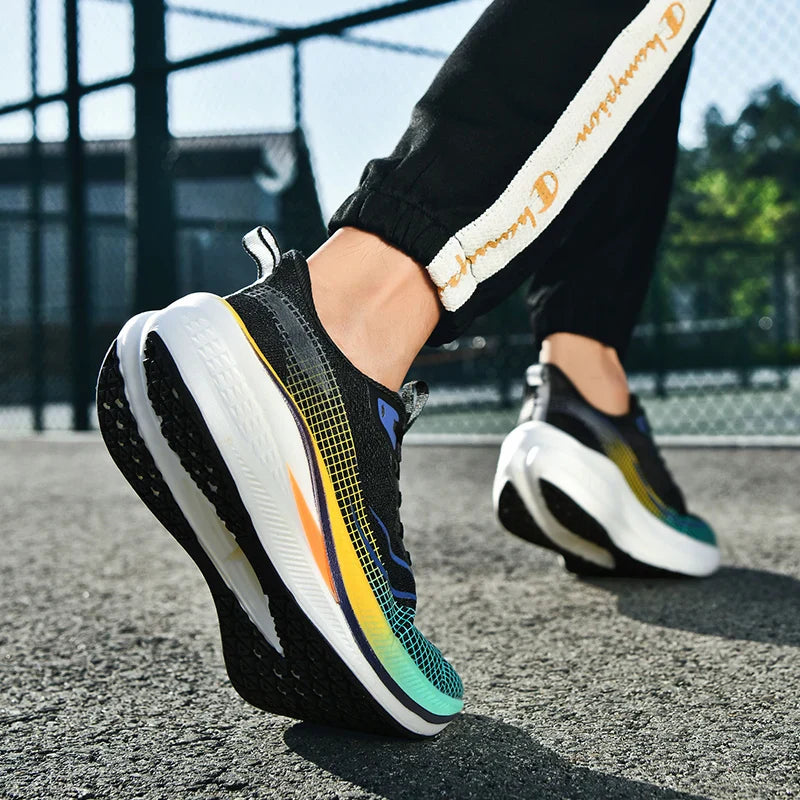 ComfortStride - Laufschuhe mit Carbonplatte | Maximaler Komfort für müheloses Laufen