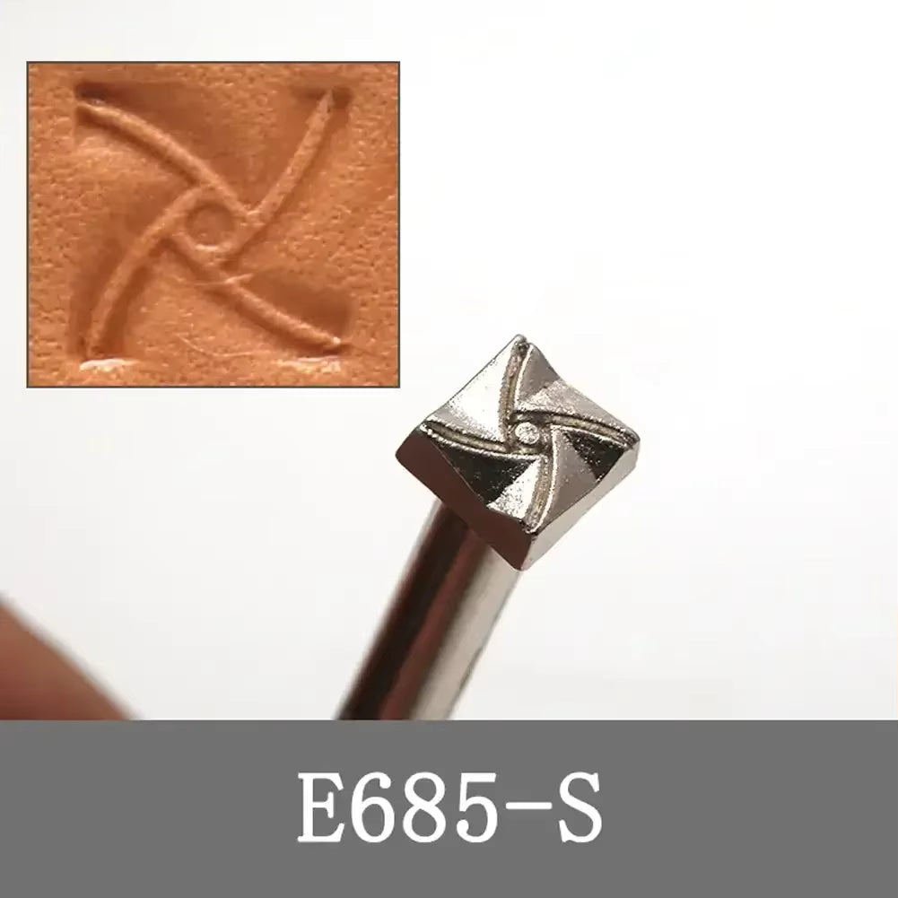 Sæt til prægning af læder med massivt stål og træhåndtag (flere designs)