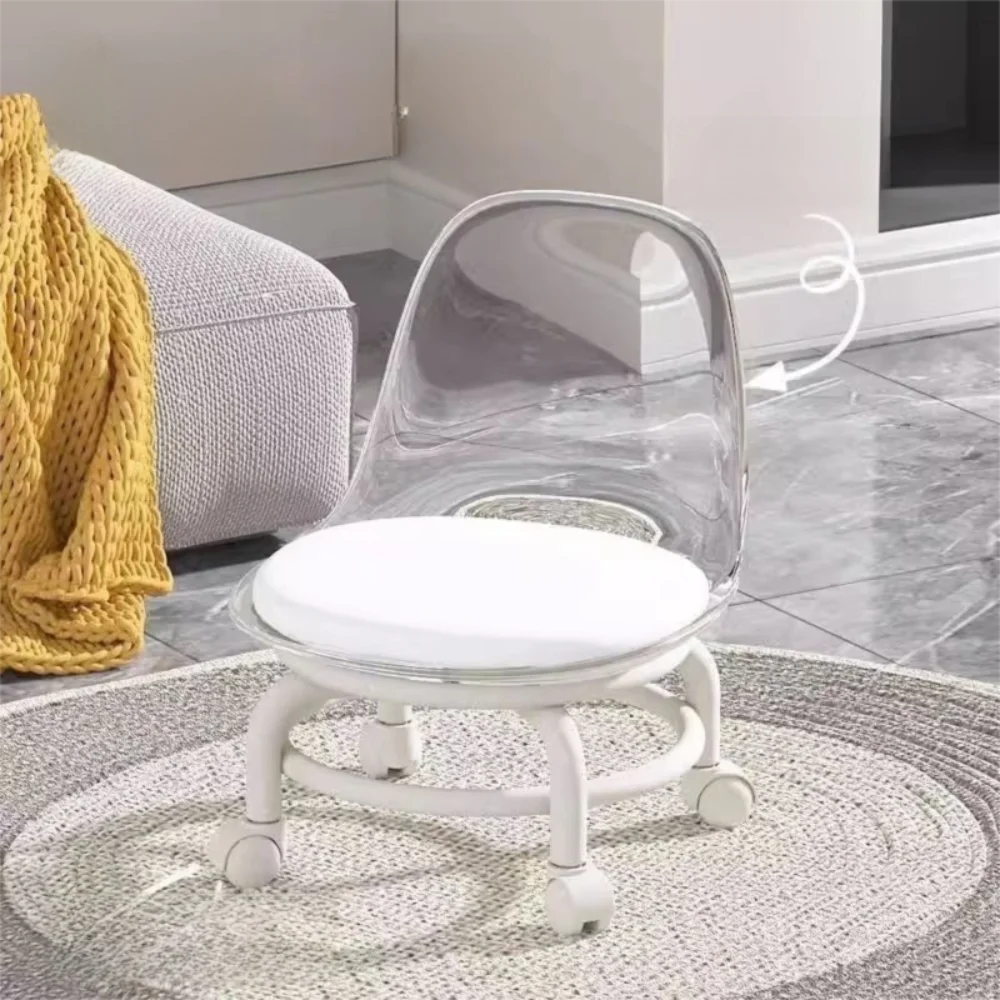 Transparenter Acrylhocker mit Rollen und Rückenlehne