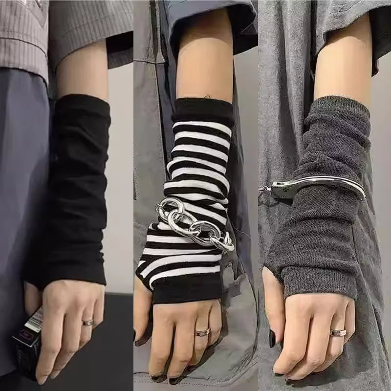 Y2K-gotische metallisch gestreifte fingerlose Armstulpen