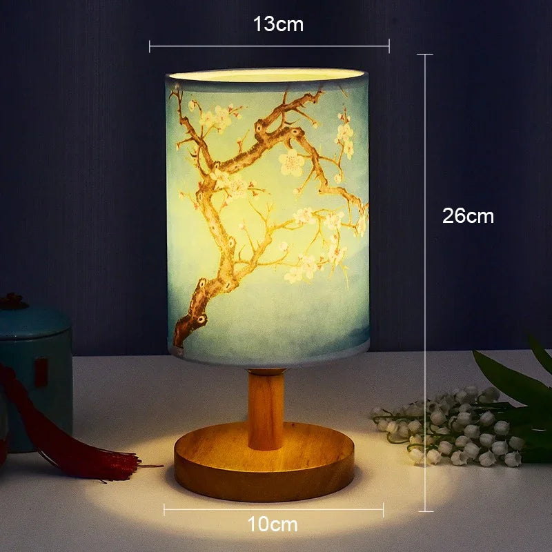 Dimmbare LED-Tischlampe im chinesischen Stil mit Stoffschirm und warmweißem Licht