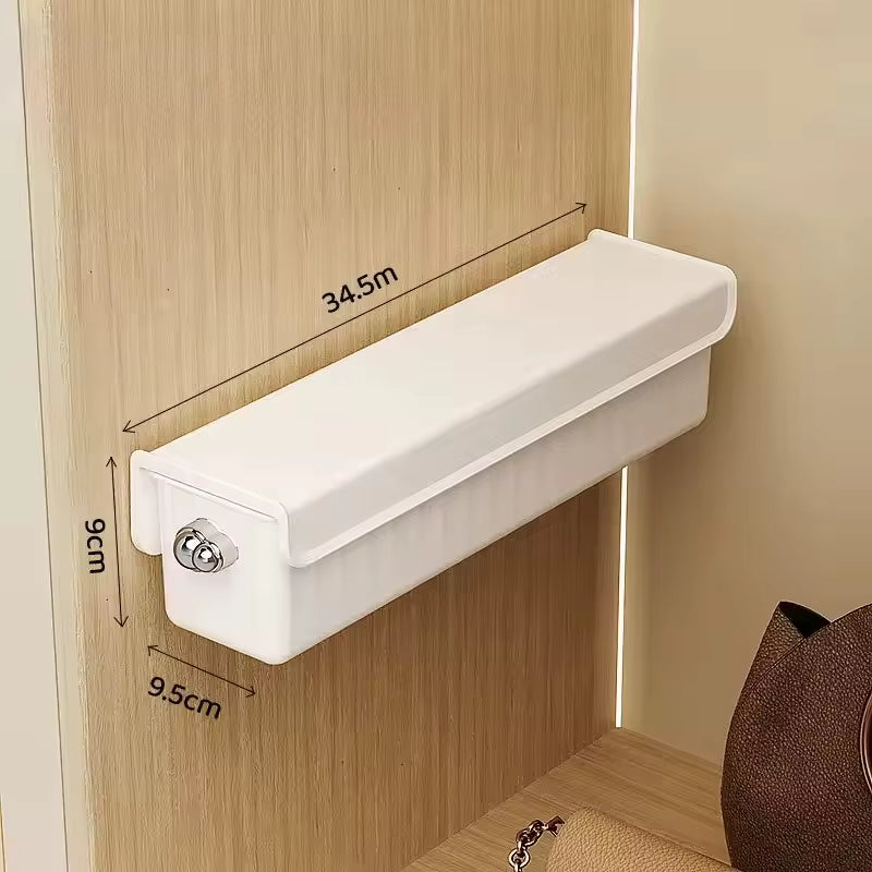 Platzsparender wandmontierter Organizer für Unterwäsche und Socken (3 Fächer)