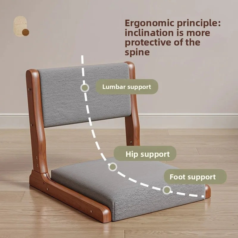 Sammenklappelig gulvstol i massivt træ med ergonomisk ryglæn