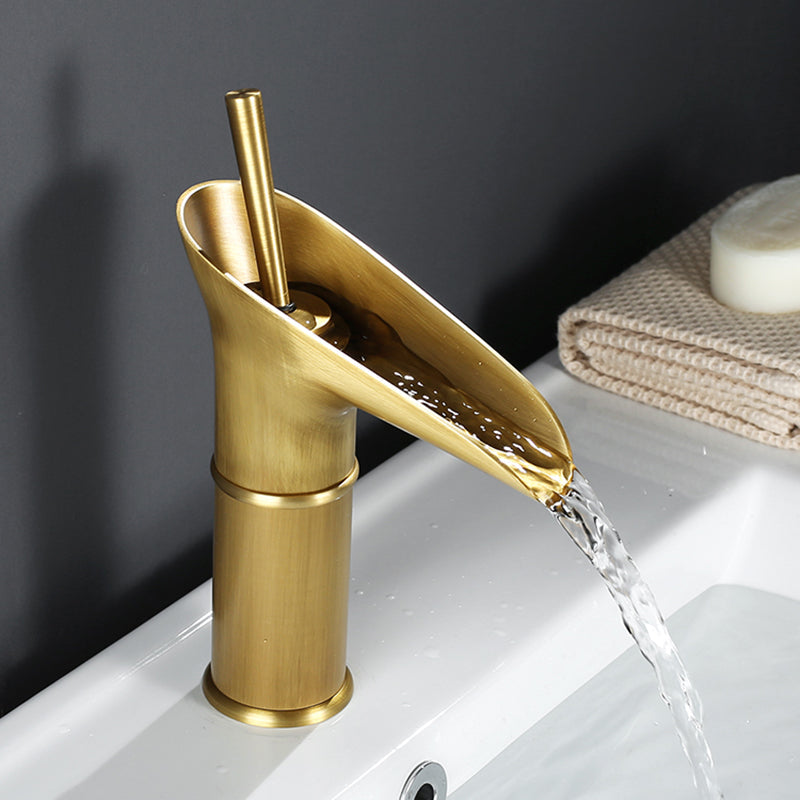 AquaLuxe - Wasserfall antike Wasserhahn Waschbeckenarmatur Messing Waschbeckenarmatur | 50% RABATT