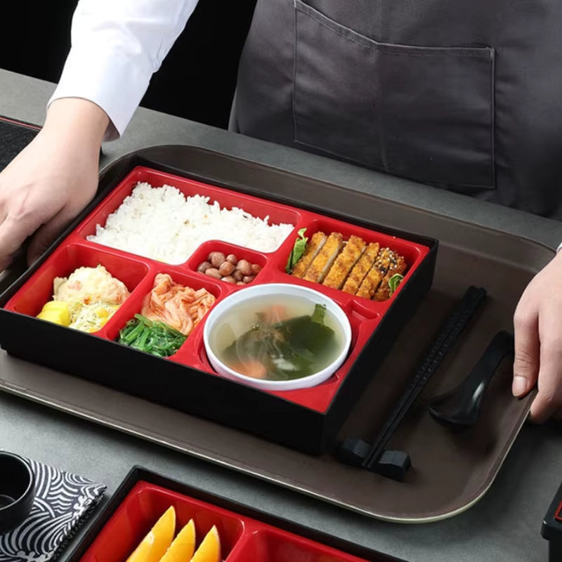 Tragbare Bento-Box mit herausnehmbaren Fächern