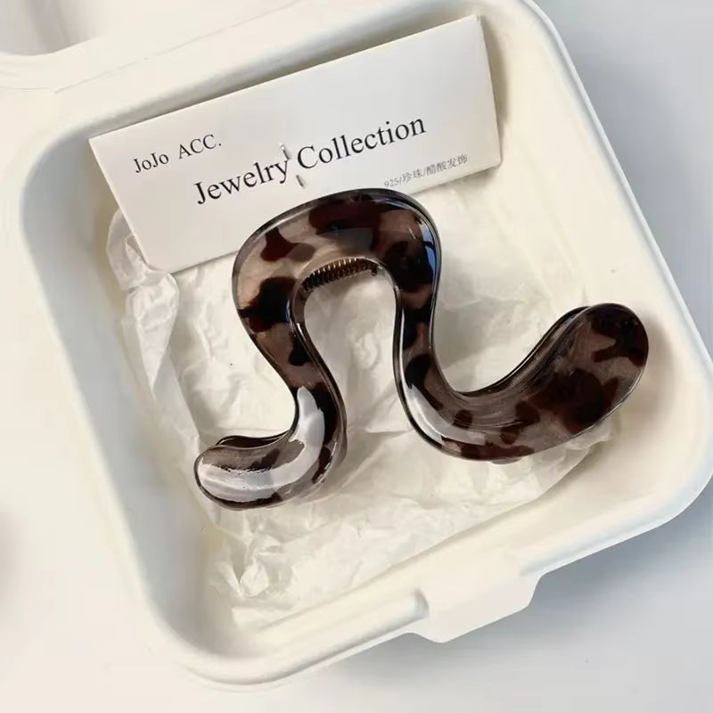 Sichere, rutschfeste, elegante unregelmäßige Haarspange