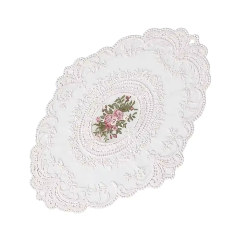 Vintage blondebroderet varme- og spildresistent bordmåtte (flere størrelser)