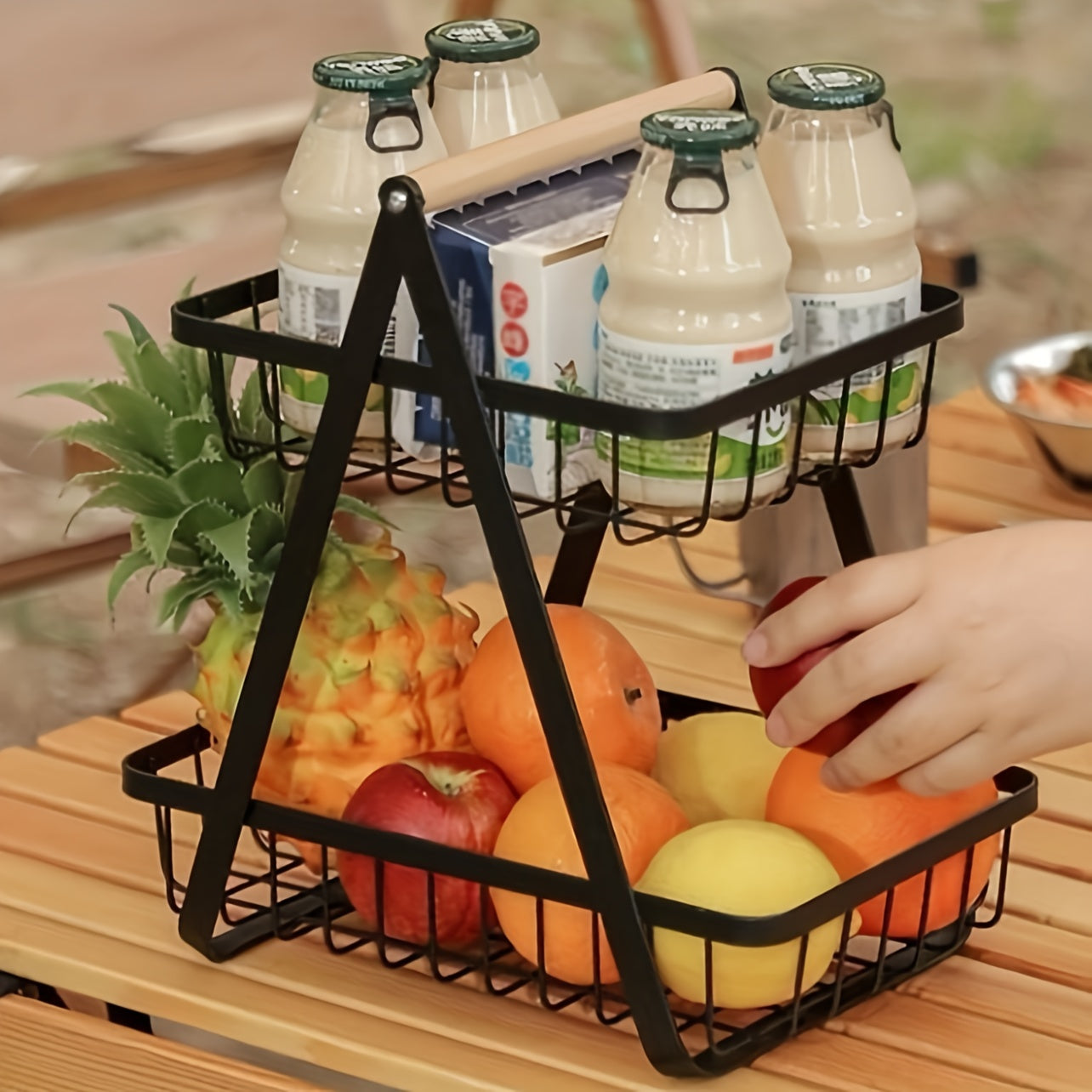 OrganixPlus - Moderne Obst- und Gemüsekorb aus Metall mit Holzgriff, Küchenaufbewahrung
