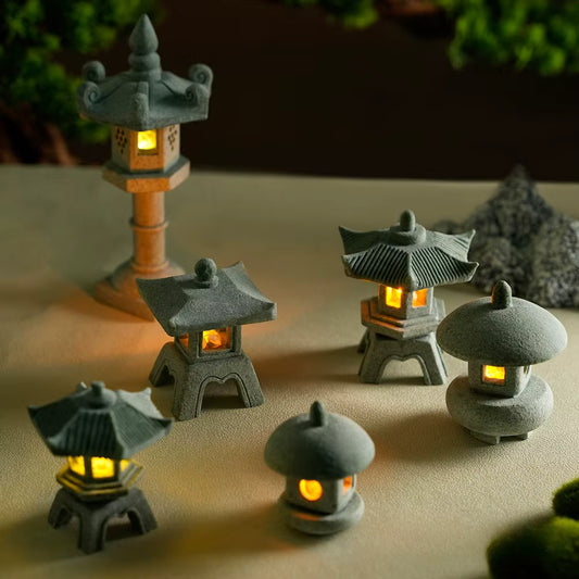 Kabellose LED-Mini-Pagoden-Gartenlaterne (Mehrere Formen)