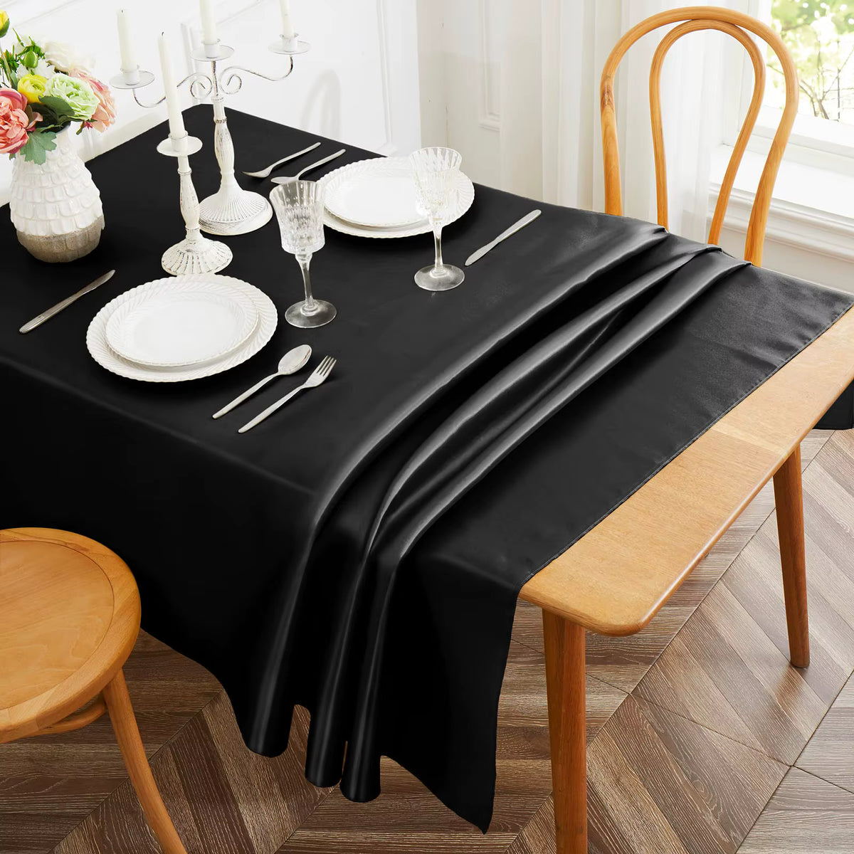 Knitterfreie satinierte rechteckige Tischdecke (Schwarz)