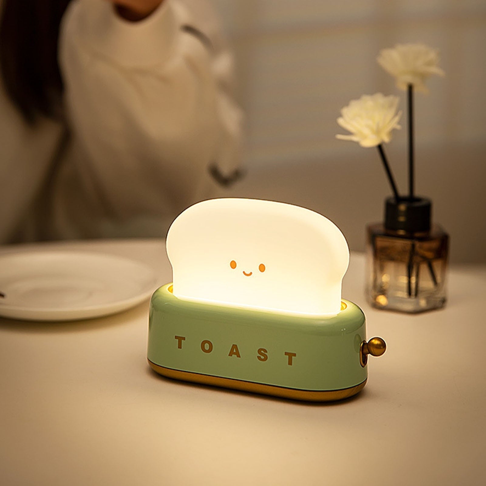 Variant image for Dæmpbar LED Nattelys til Børneværelser – 800 mAh Batteri, 15 Minutters Timer, Varm Hvid Lys-2