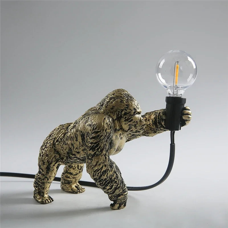 Variant image for Moderne Mini Gorilla Bordlampe – Legende Design til Børneværelser og Skriveborde, Hars, 25 cm Høj, Sort/Hvid-5