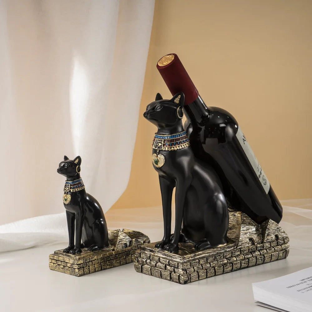 Weinregal aus Kunstharz im ägyptischen Stil