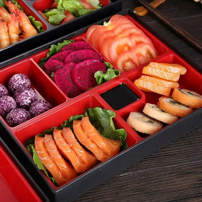 Tragbare Bento-Box mit herausnehmbaren Fächern