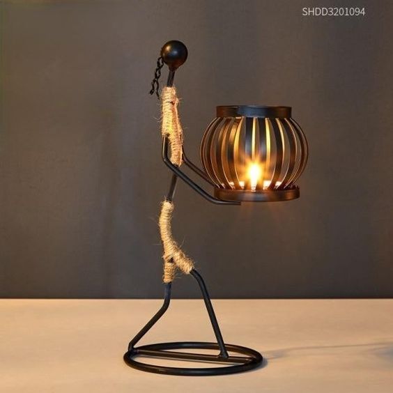 Retro Elegant Kaarsholder i Metal - Håndlavet Design til Salontabel, 24,5 cm x 14 cm, Minimalistisk Indretning-5
