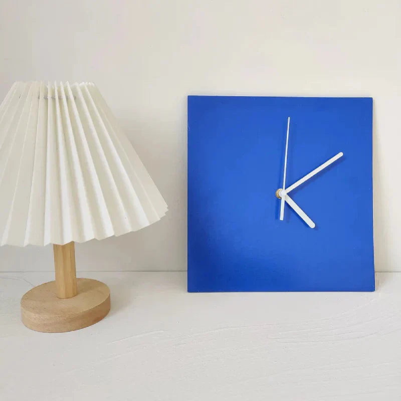 CobaltTick | Klassische blaue geometrische Wanduhr - Modernes dekoratives Design, minimalistische Wanddekoration